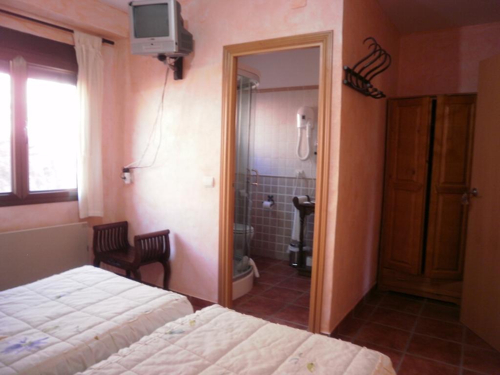 Hostal El Olmo Camarena de la Sierra Quarto foto